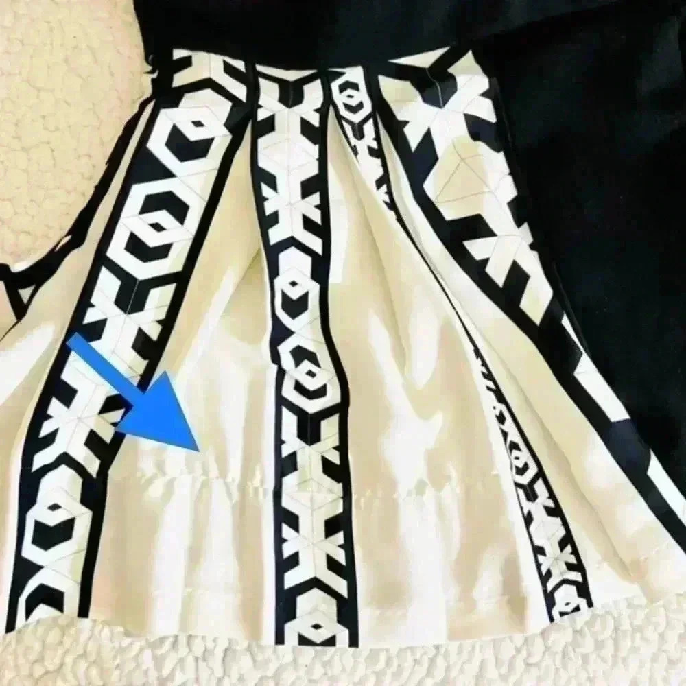 Diane Von Furstenberg Black/White Pleated Geometric Thick‎ Band Lined Mini Skirt - Picture 14 of 16
